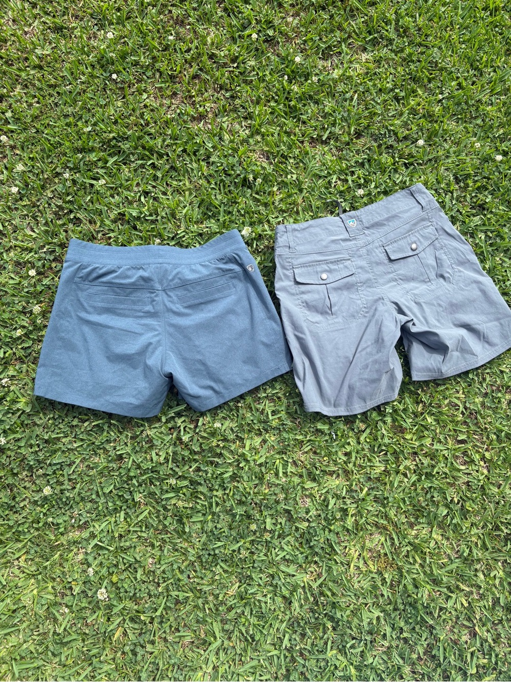Kühl Women's Athletic Shorts (2-Pack) in Slate Blue and Light Gray